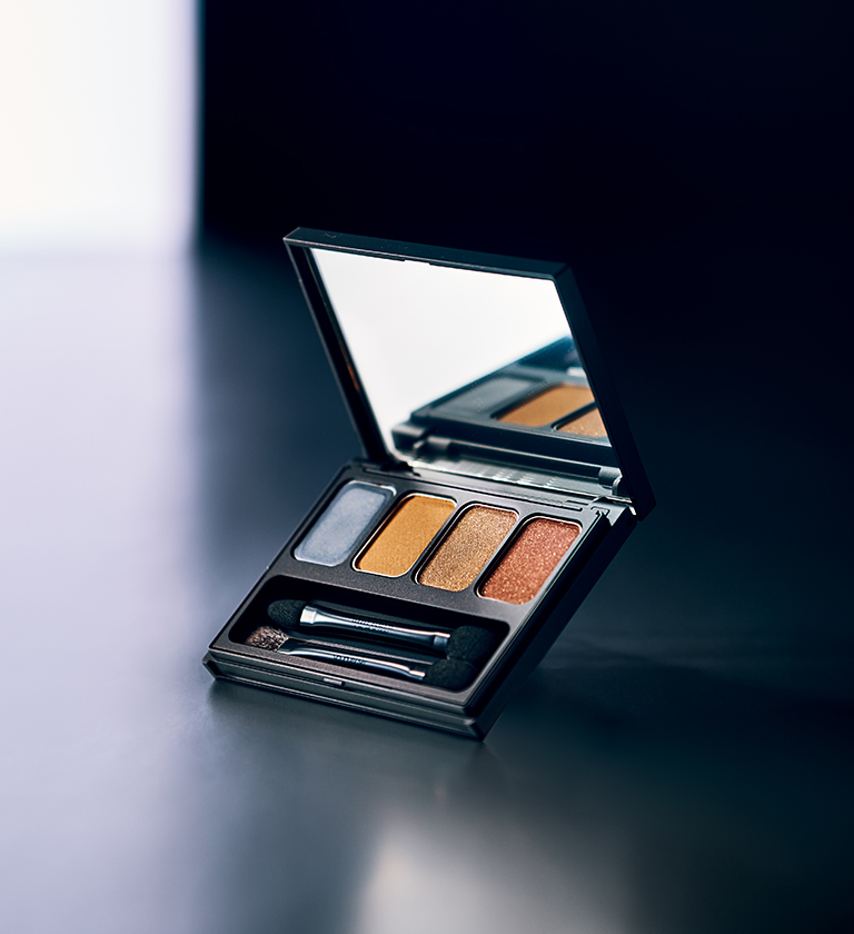 マンダラ アイ パレット